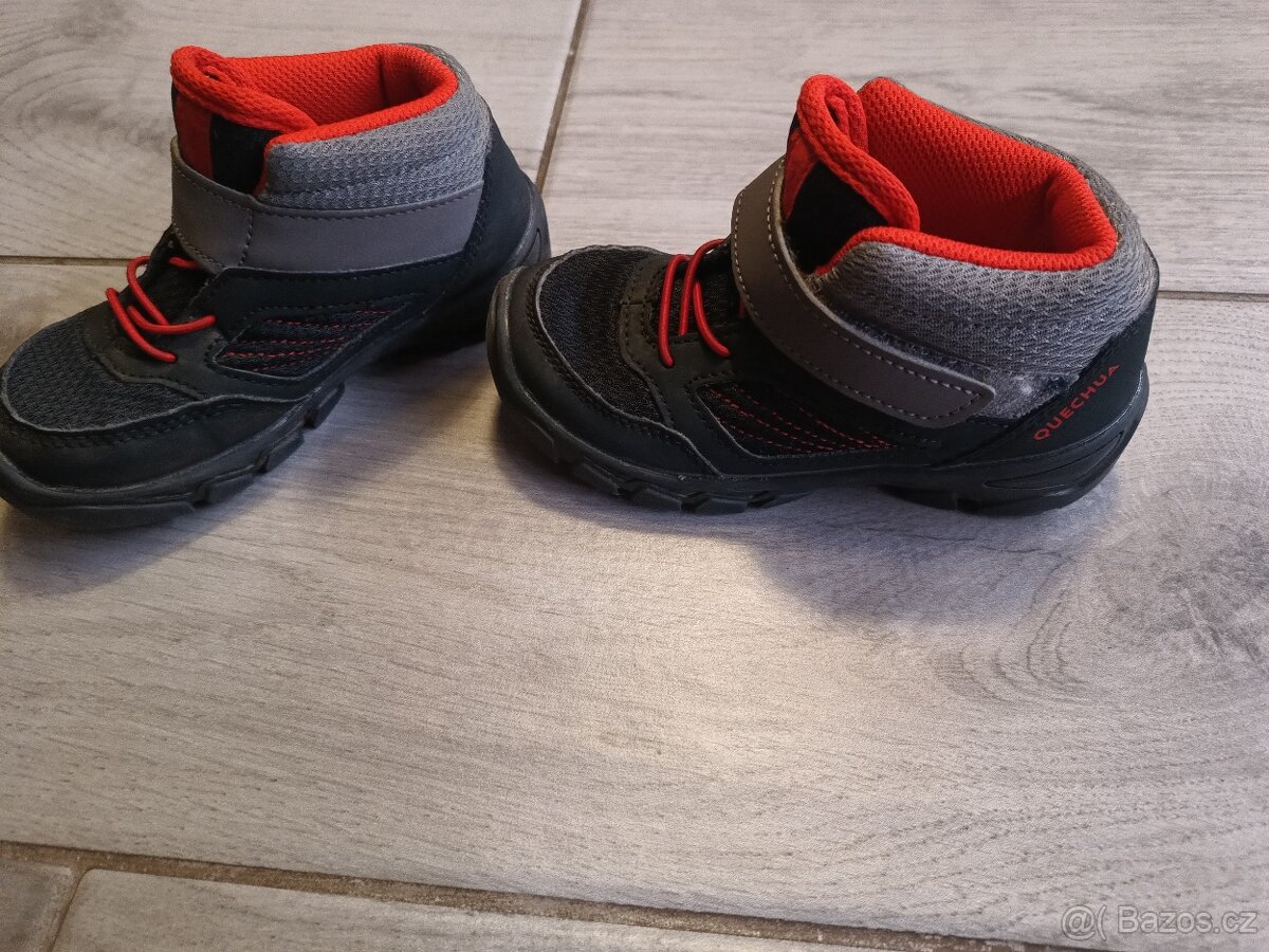 Dětské botičky a sandály