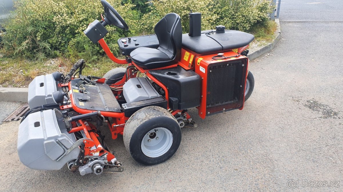 AKCE - Vřetenová sekačka G-Plex III 3WD Jacobsen