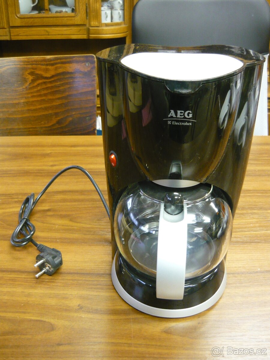Nepoužitý kávovar AEG KF 3000, na 10 šálků kávy