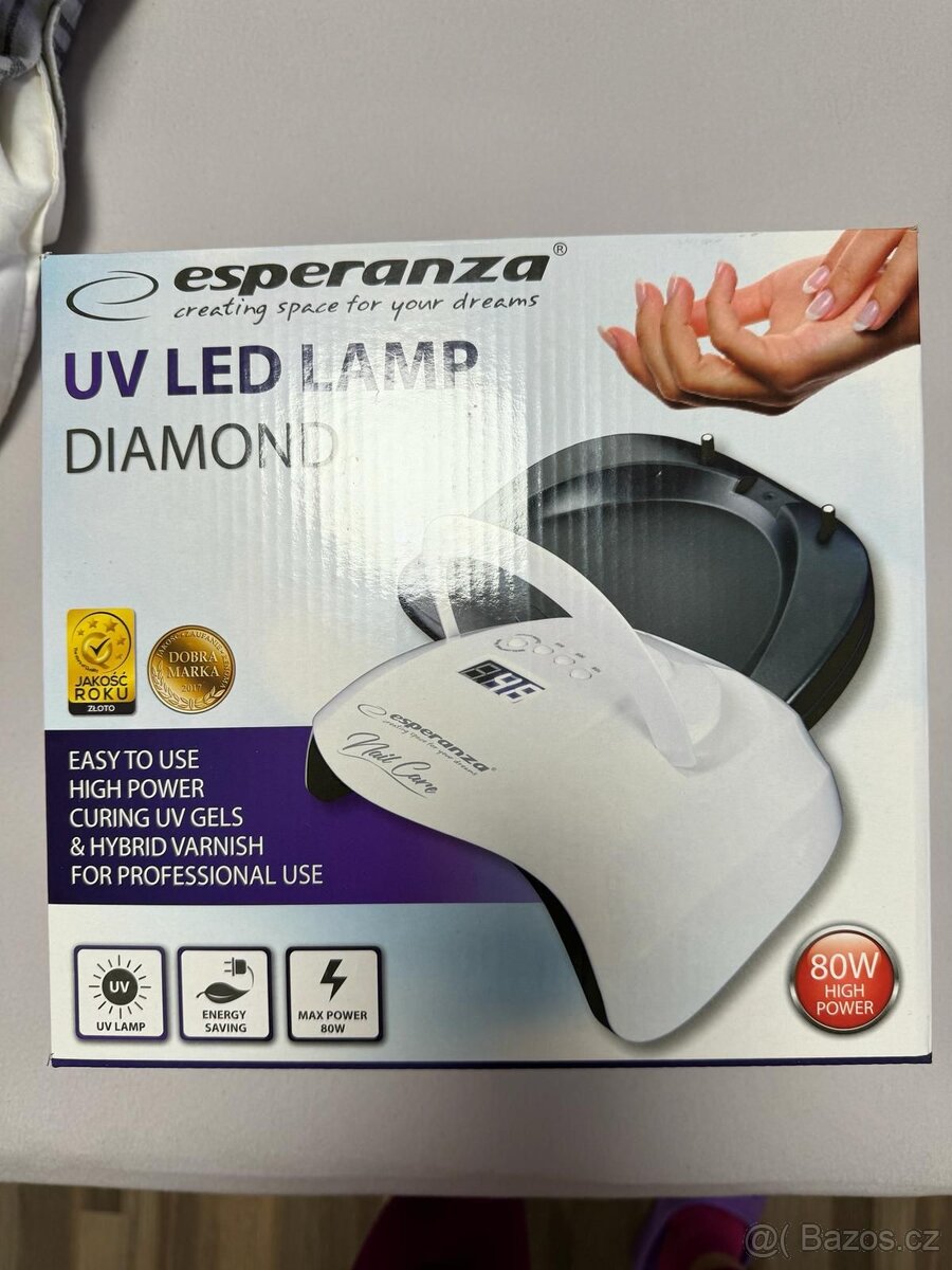 UV lampa na nehty - TOP STAV