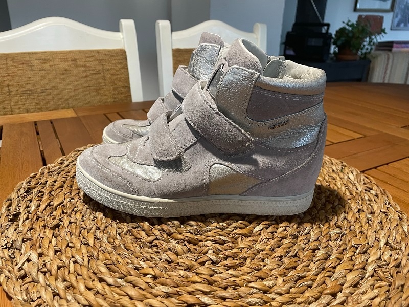 Kožené tenisky boty značky GEOX pro slečny velikost 35