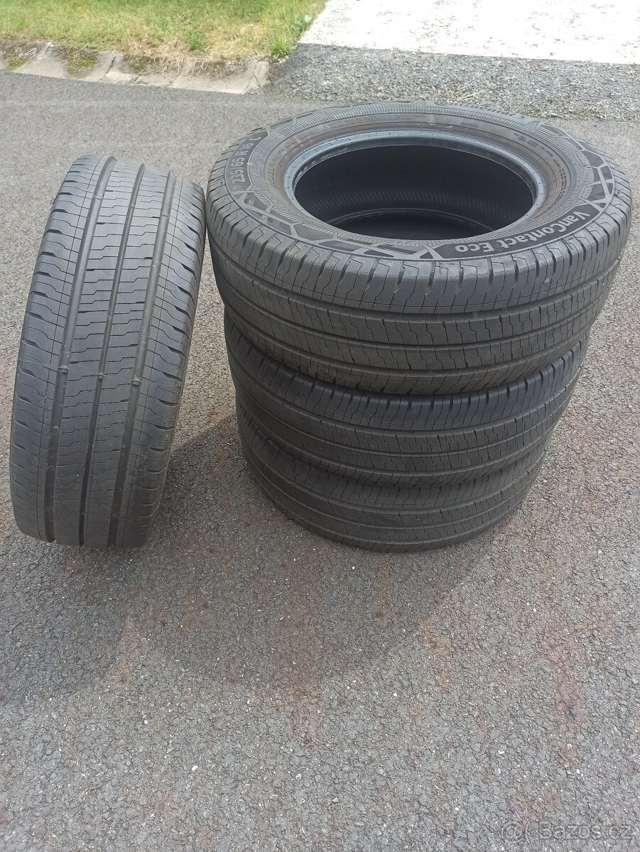 235/65R16C 115/113R letní pneu