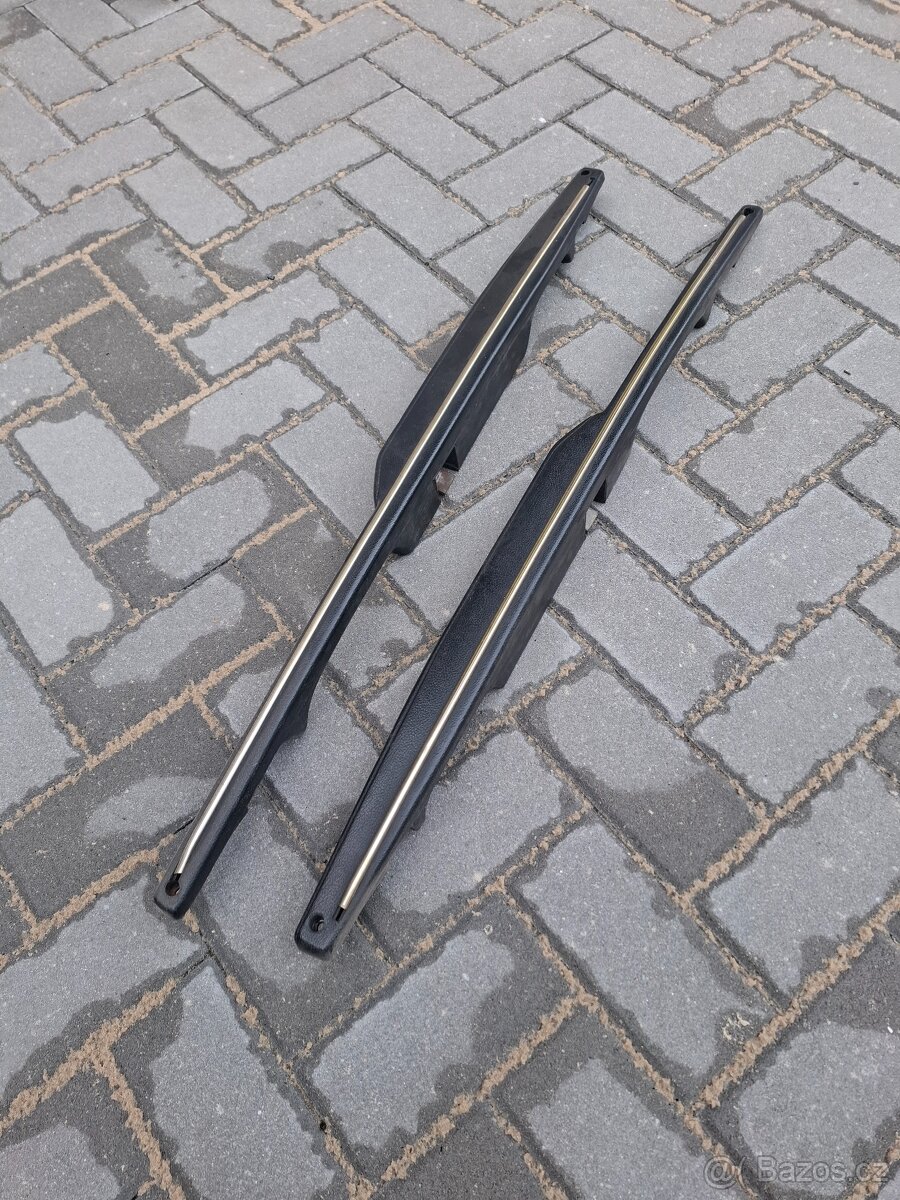 Saab 99 madla dveří