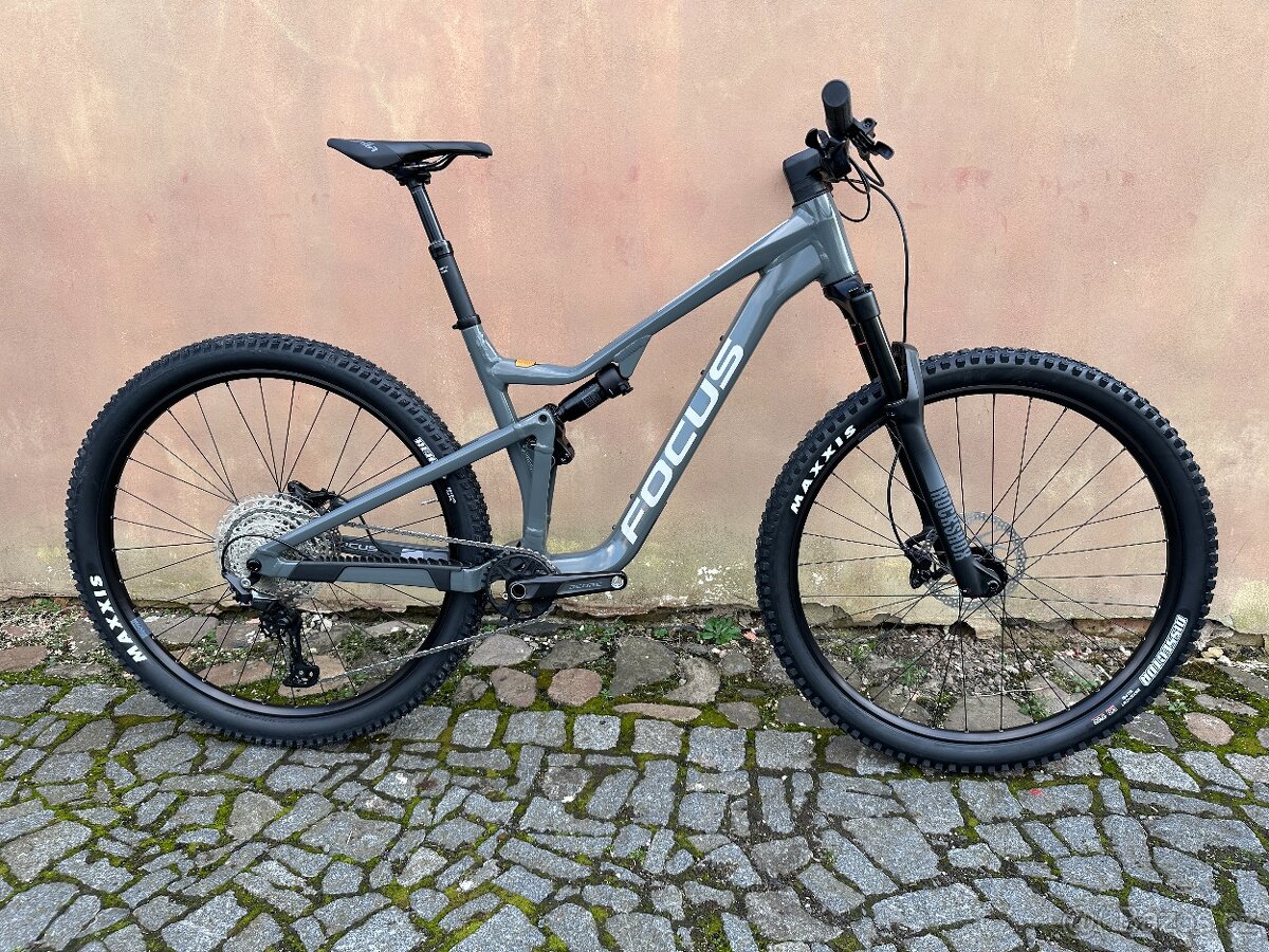 Focus Thron 6.8 velikost L 29´´