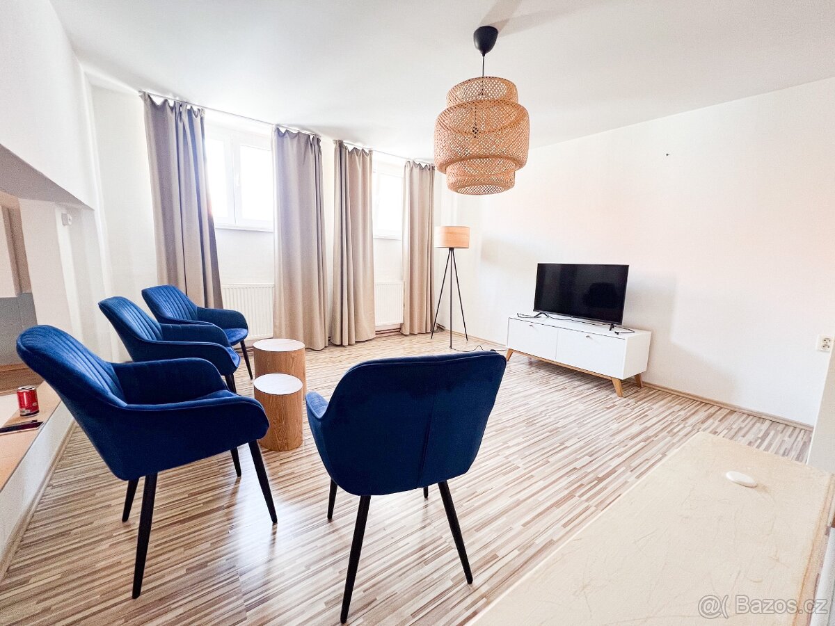 Pronájem bytu 4+1 77 m2, Zelenářská ulice Znojmo