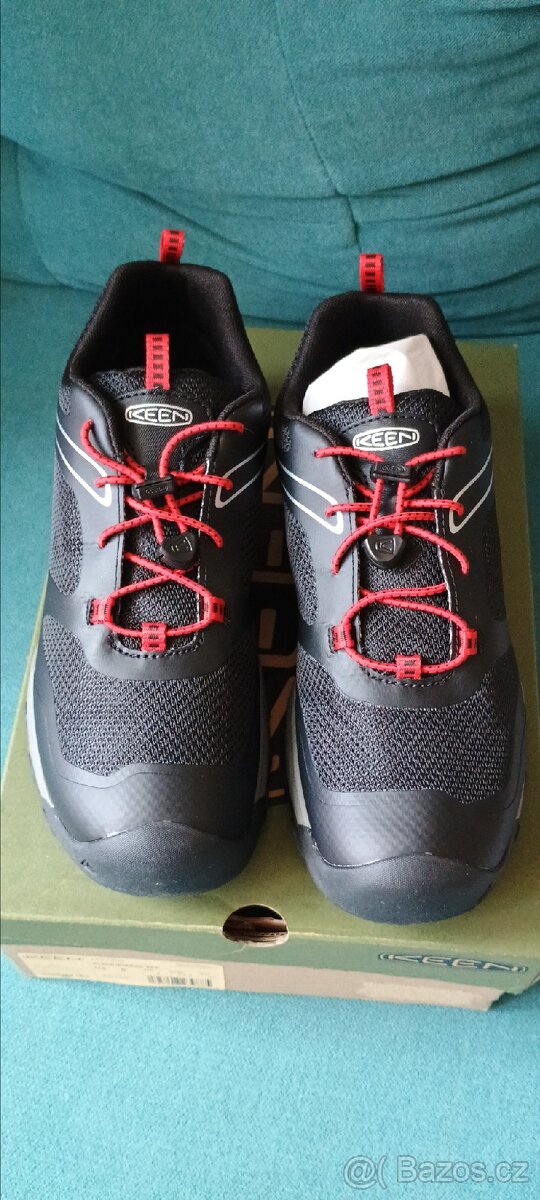 Keen wanduro trekové boty vel.37
