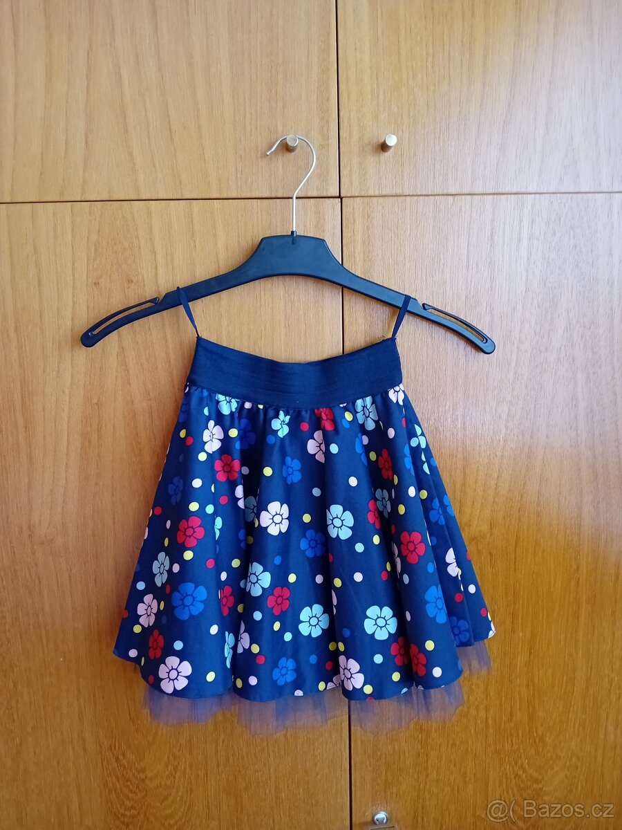 Kolová sukýnka vel.140