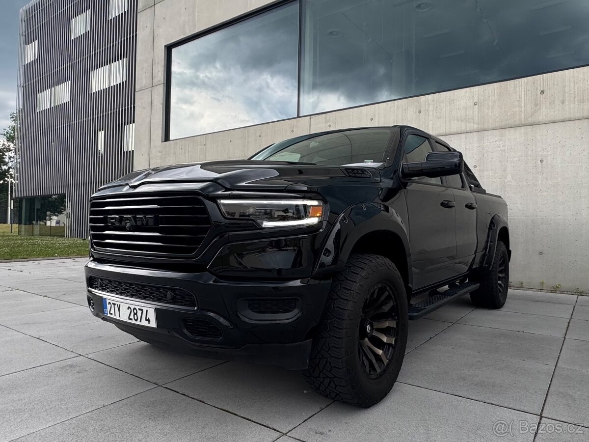 Dodge Ram 1500 5.7 HEMI 2019 55tis.km Klapka výfuku