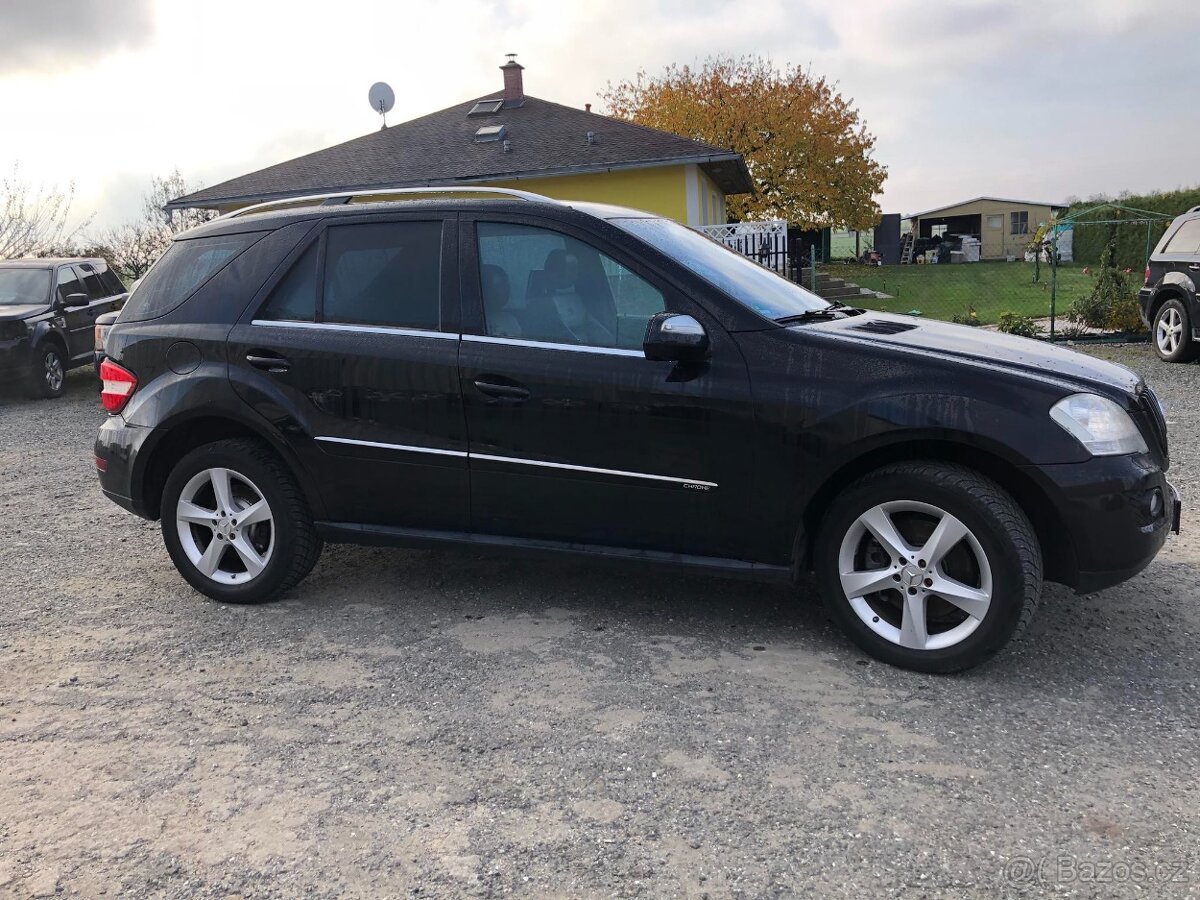 ml 164 / Mercedes-benz ML 164 facelift DÍLY ml164 // ml díly
