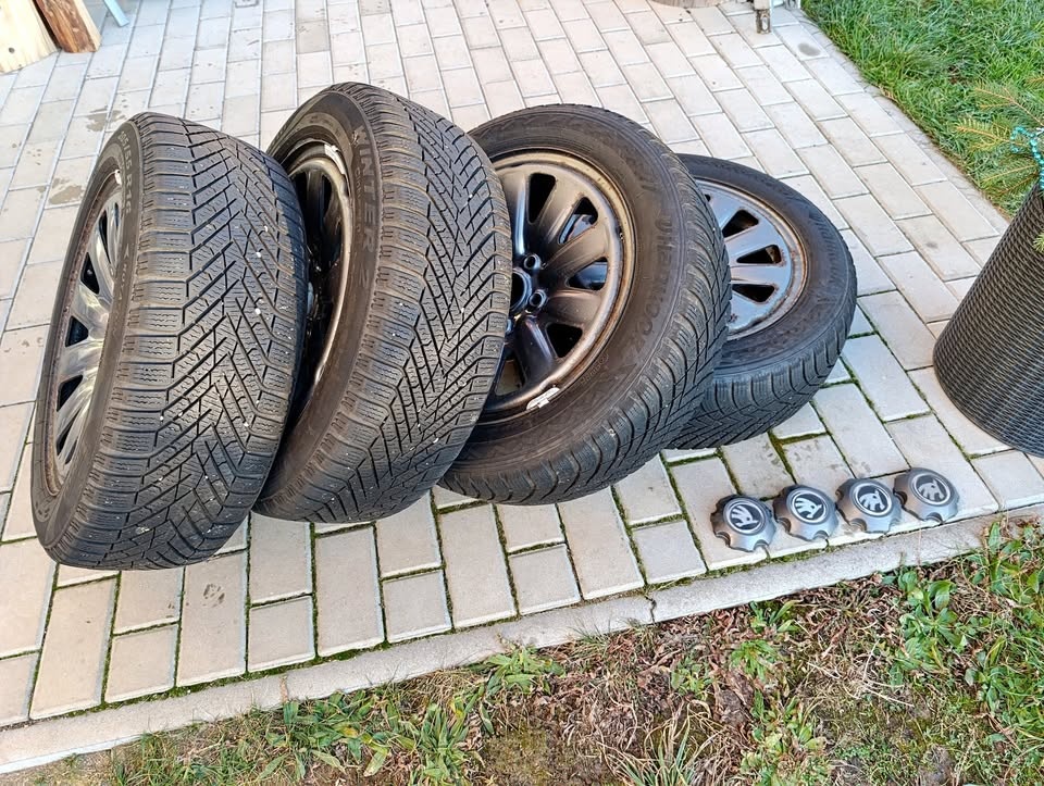 Zimní komplety 205/55 R16