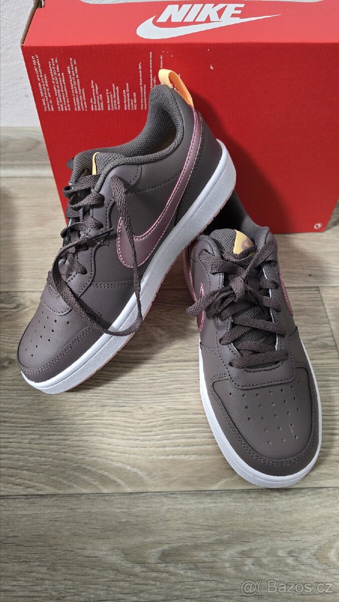 Nike court borough low 2   38,5eu