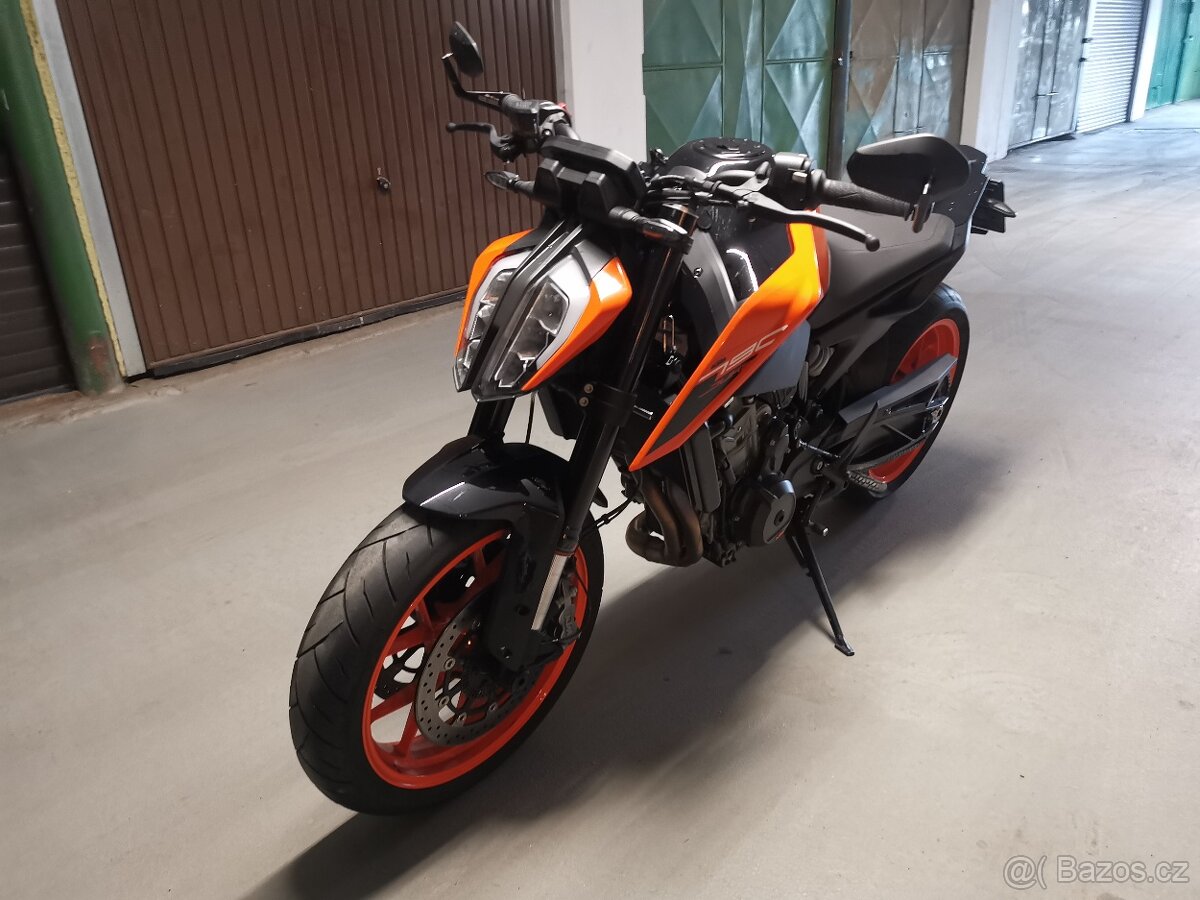 KTM Duke 790