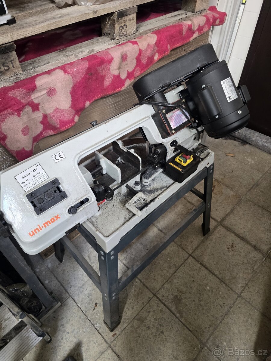 Pásová pila BS - 115HVA na kov