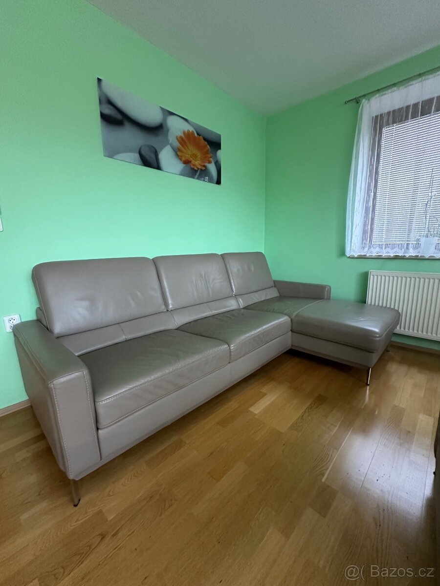 Kožená pohovka a křeslo