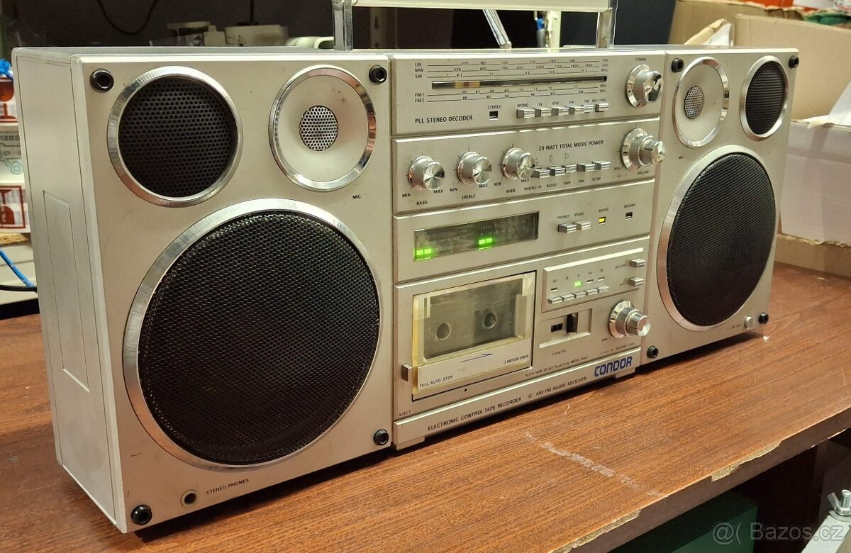 Tesla Condor K304 přenosné rádio