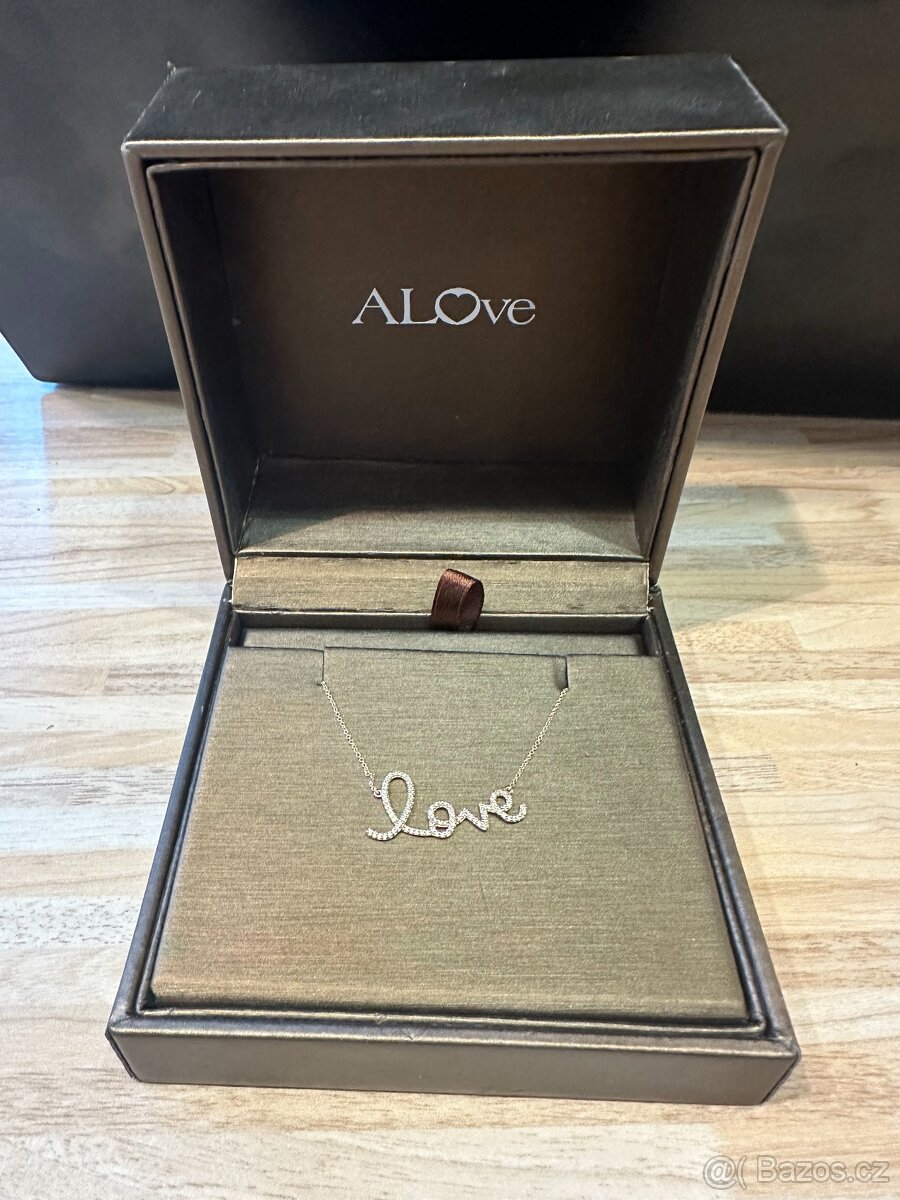 Zlatý náhrdelníky s briliantama