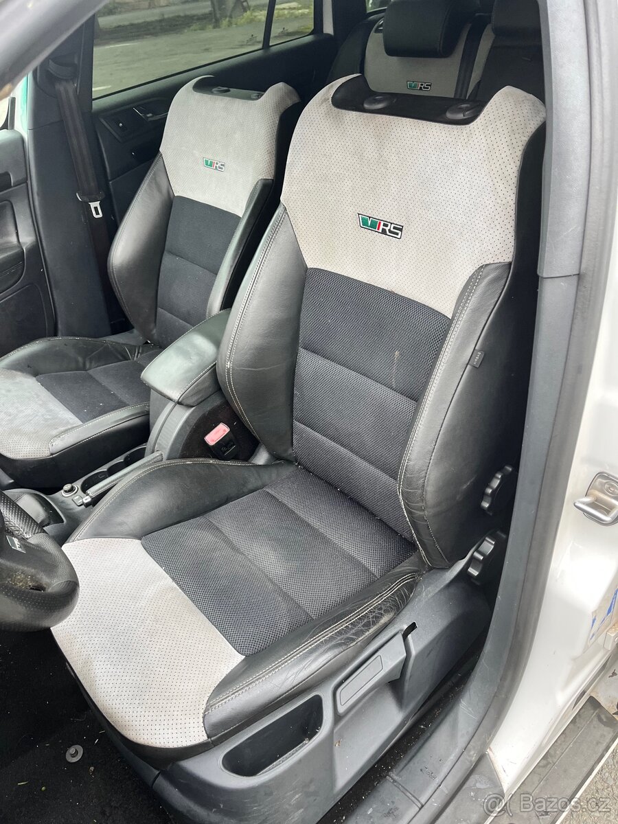 Sedačky Škoda Octavia 2 RS