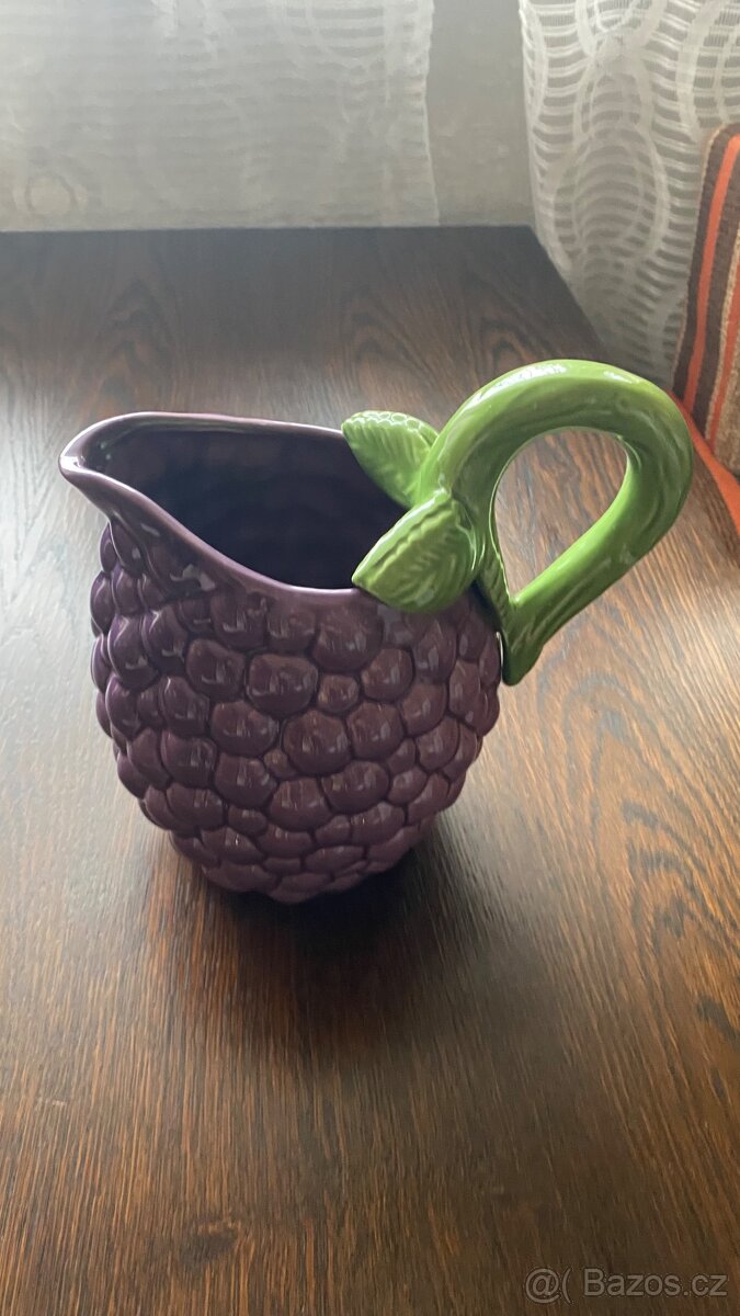 Keramický džbán