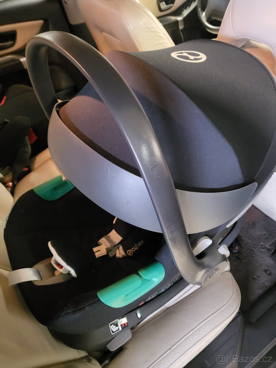 Autosedačka Cybex Aton S2 i-size s isofixem a pláštěnkou