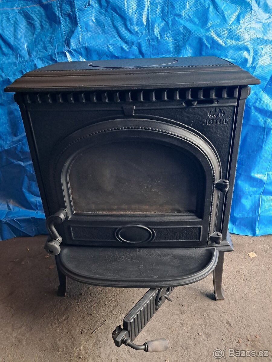 Jotul F3 TD litinová krbová kamna 9 kw