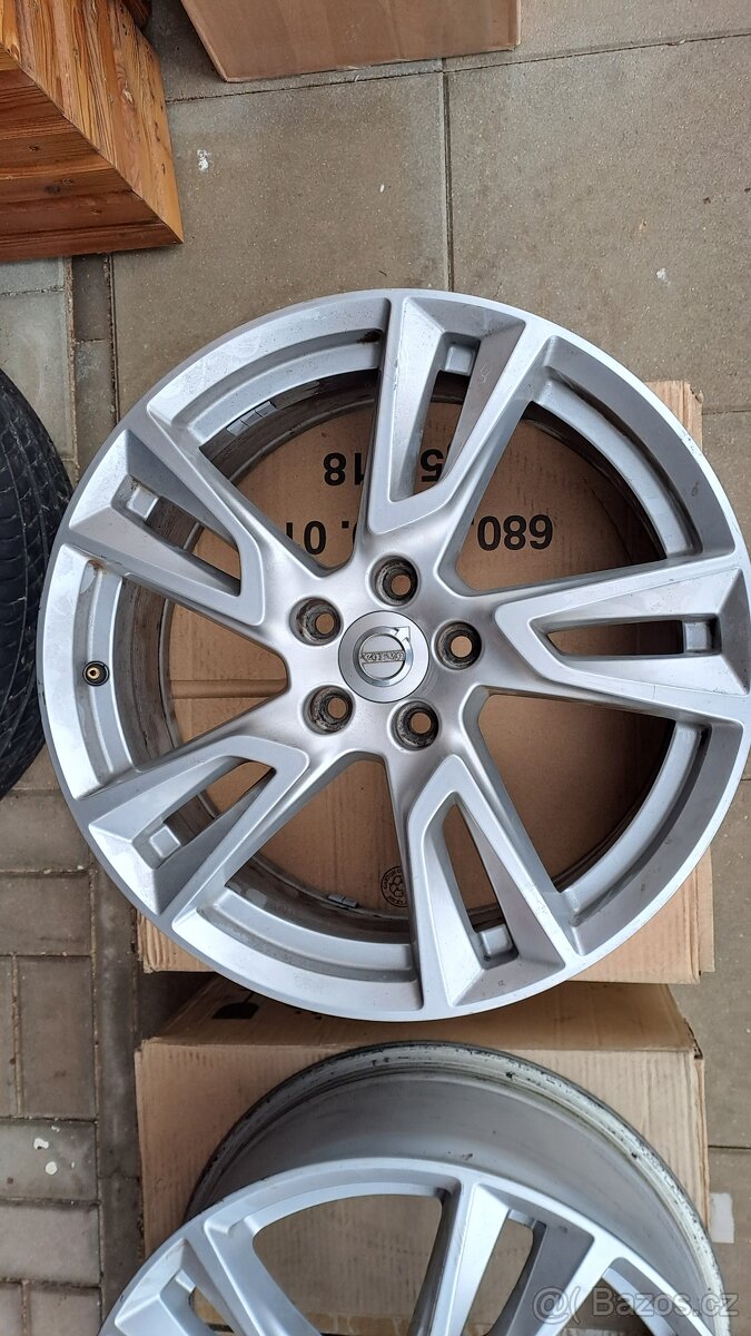 Originál alu disky Volvo 5x108 r18