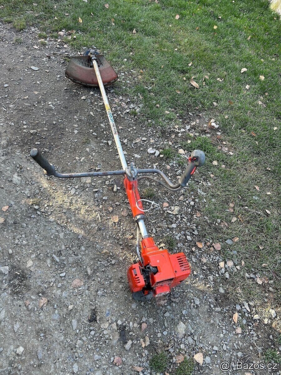 Křovinořez Oleomac 740T