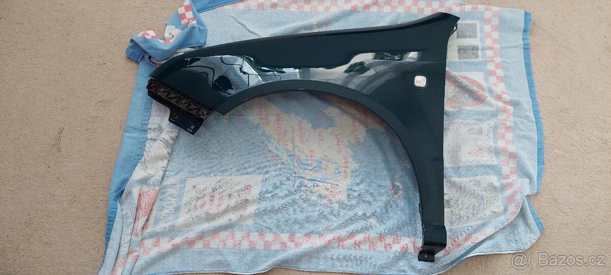 Levý blatník Škoda Fabia 1 , barva 5550