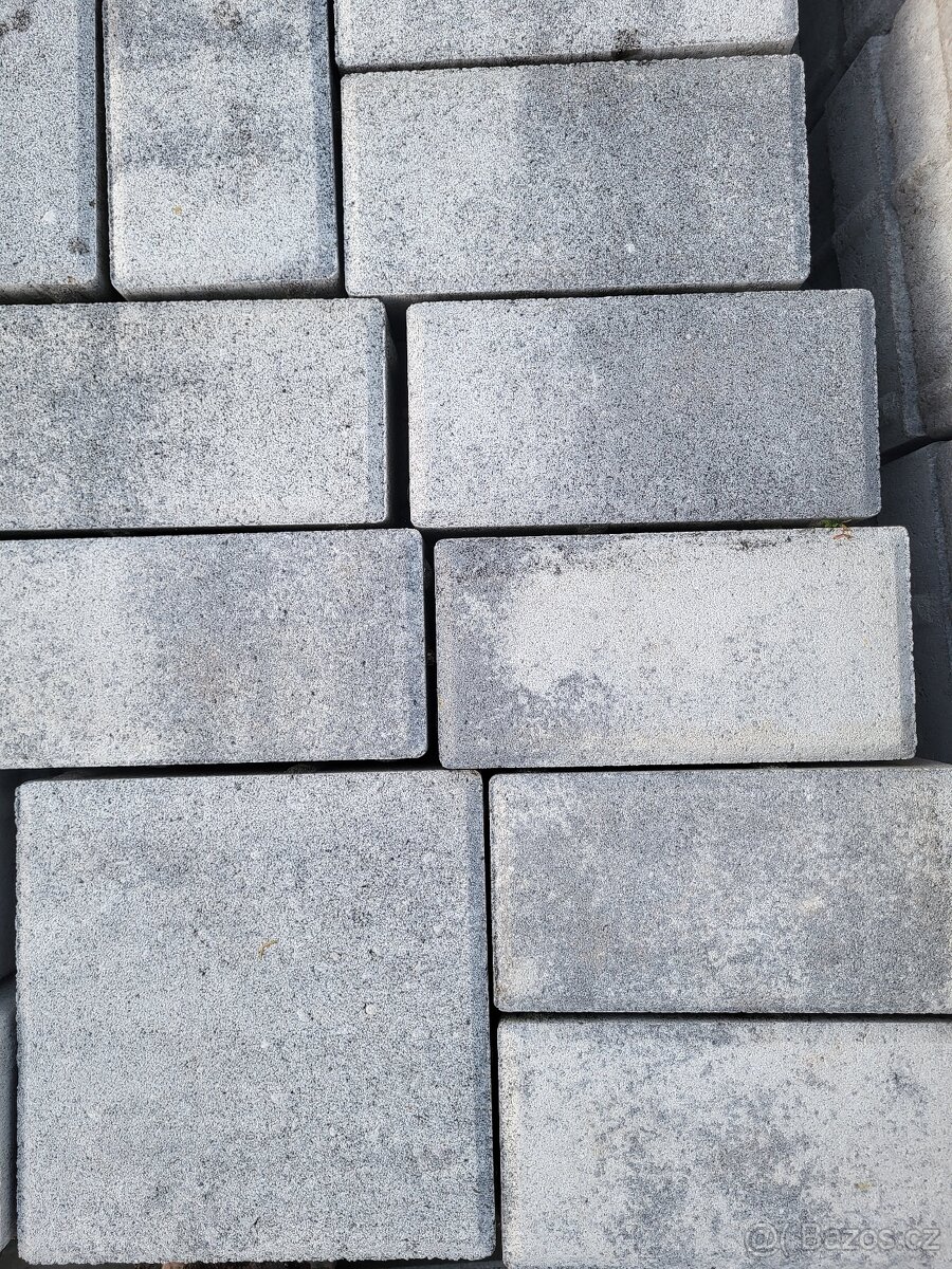 dlažba Semmelrock, Citytop Elegant kombi bíločerná