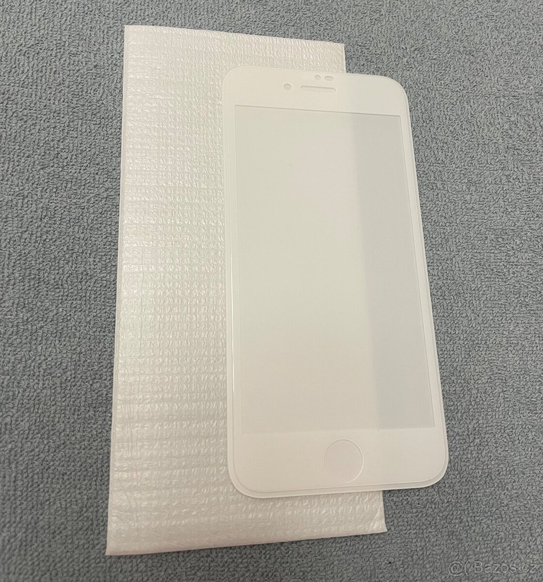 Original ochranné sklo na iPhone8
