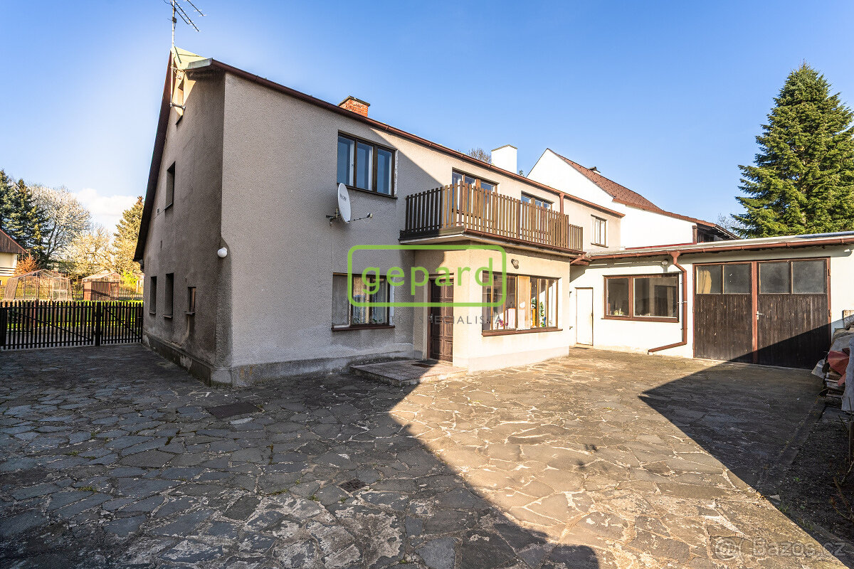Rodinný dům s vedlejšími stavbami, Kravaře, ul. Pod Lipou 13