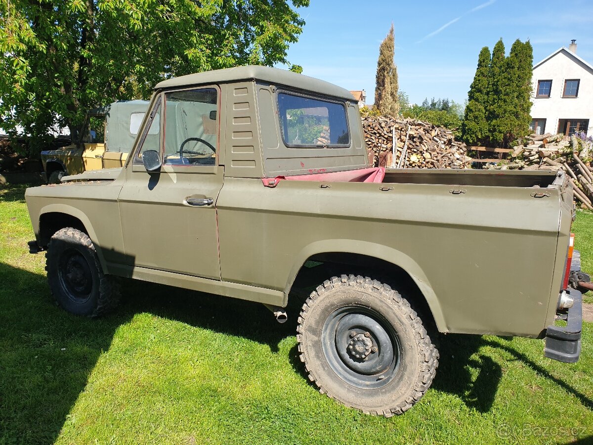 Aro 240 pickup