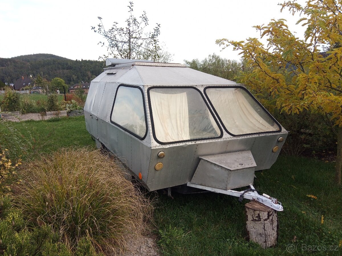 Karavan Wenzel - ponorka