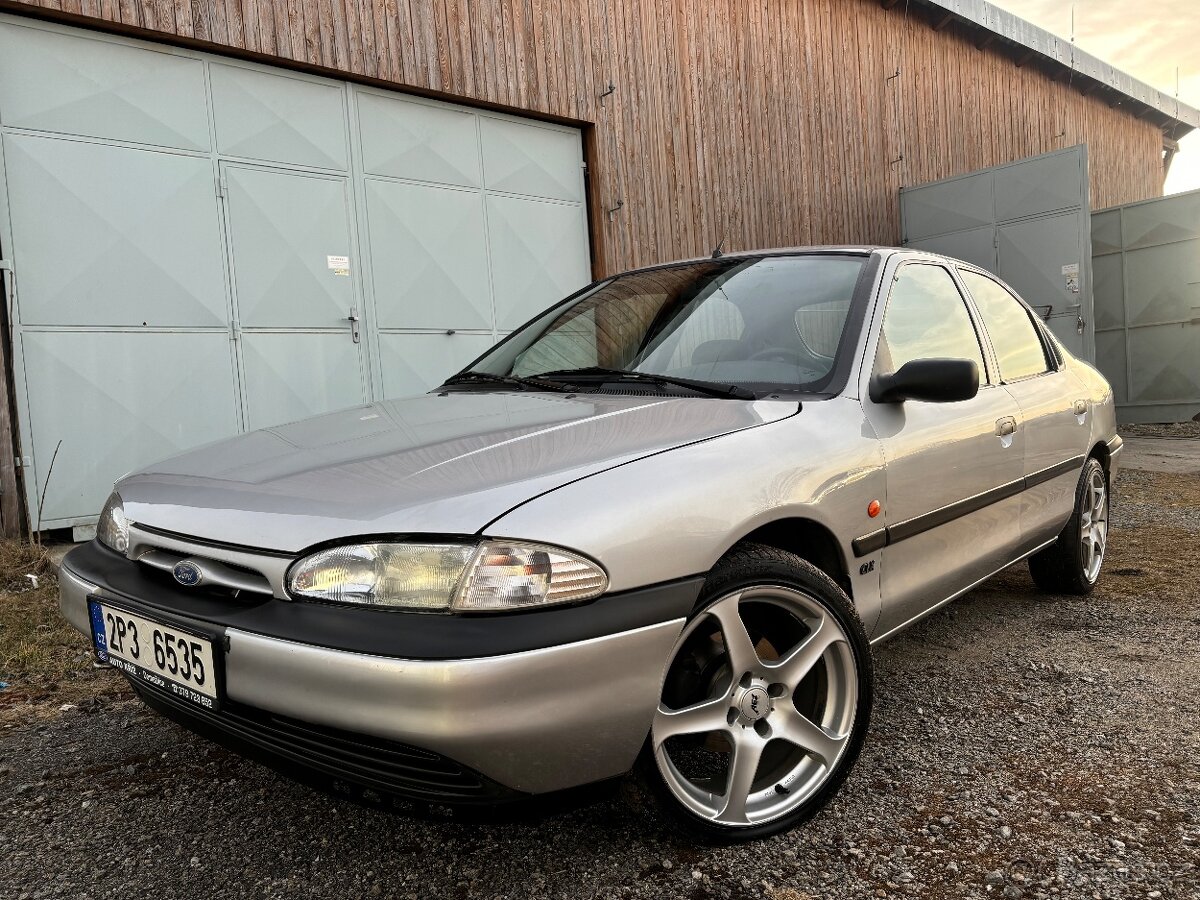 Ford Mondeo 1.8i automat