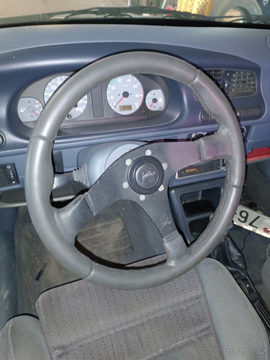 Škoda Felicia volant