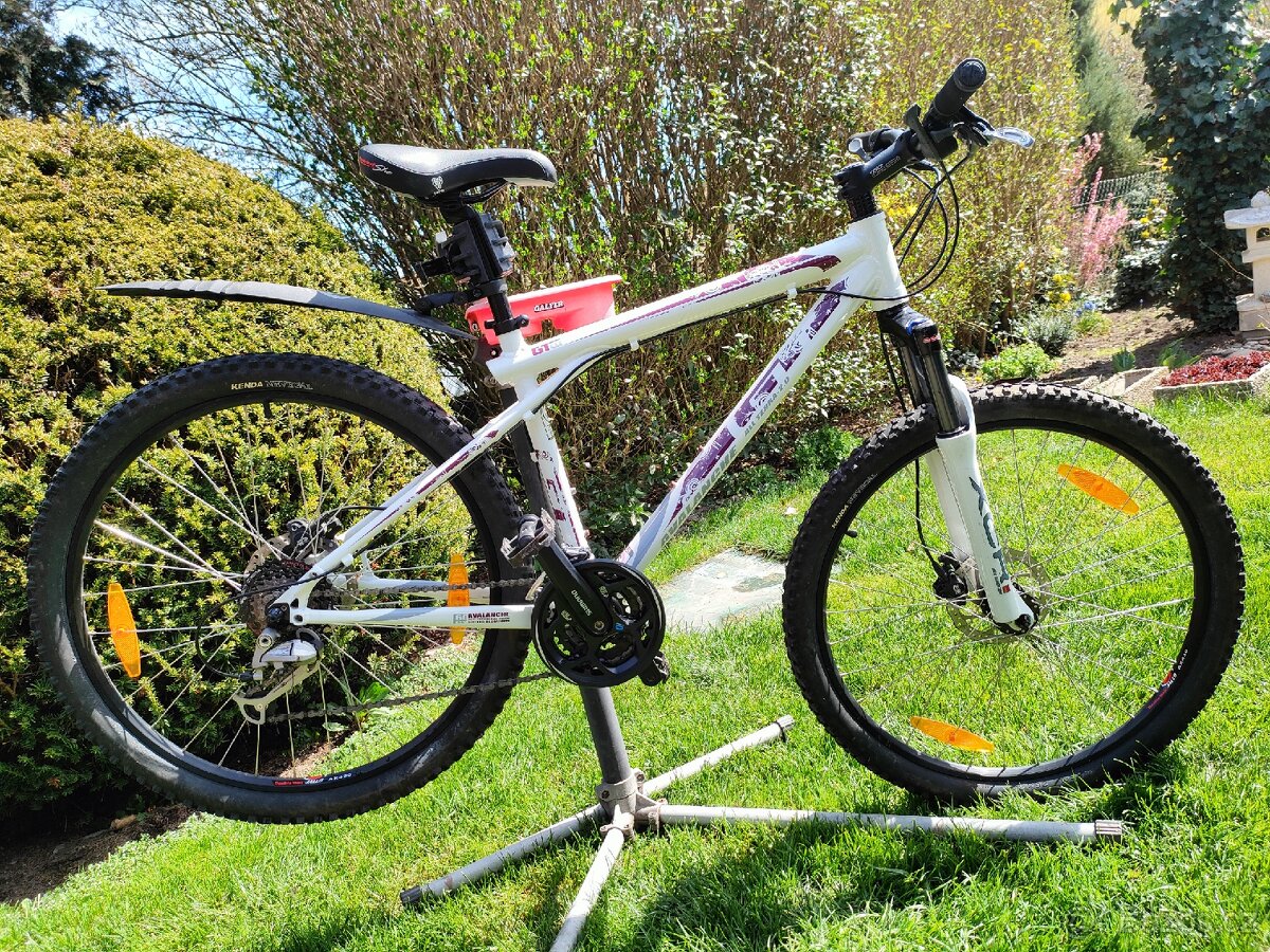 Horské kolo GT Avalanche All-terra 2.0 26"