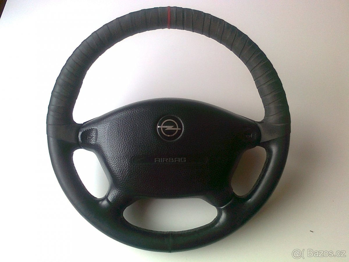 Opel Vectra B - volant s aibagem
