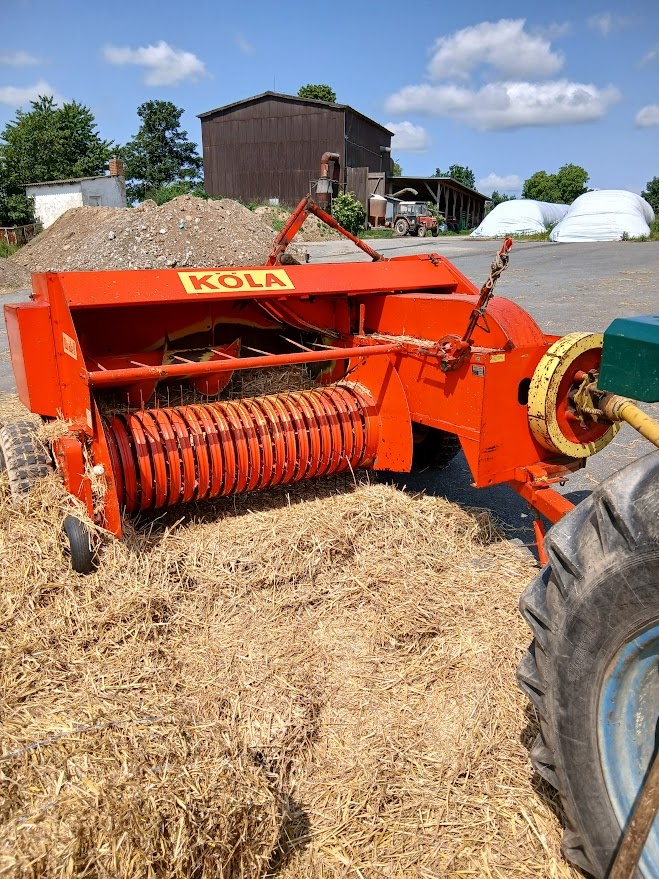 Prodám lis na malé balíky KOLA  RIVALE II