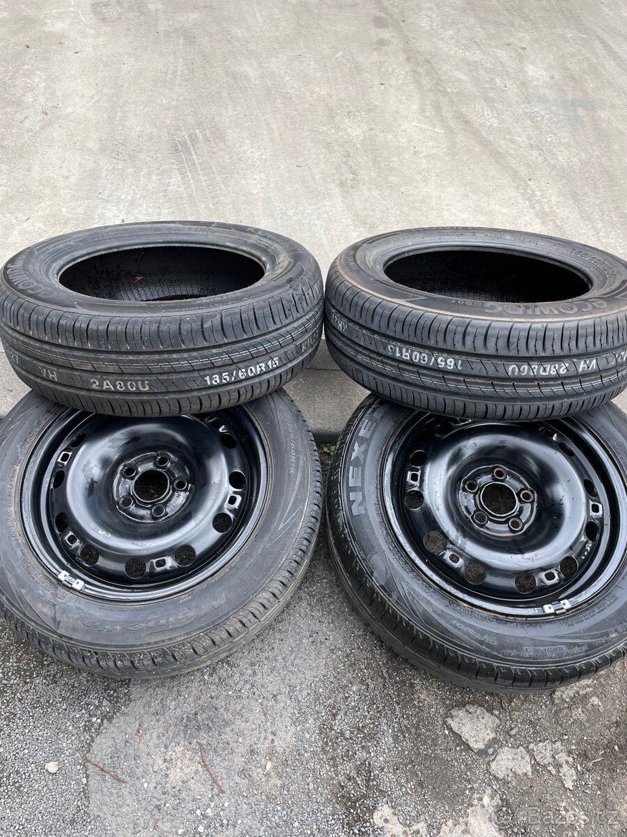 Zánovní letní pneu 185/60R15 + 2x disk 5x100