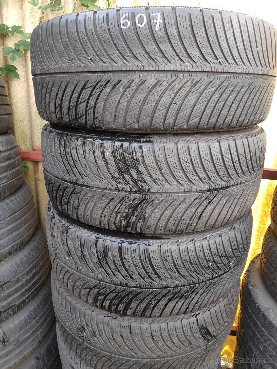 245/45R19 102V Michelin Pilot Alpin 5