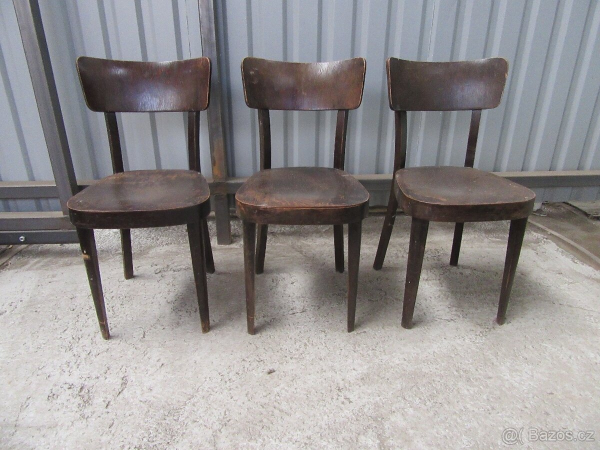 Nabízím designové židle Thonet. K renovaci. Původní stav. Je