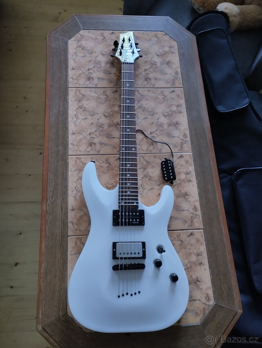 Schecter Omen 6 + EMG 57