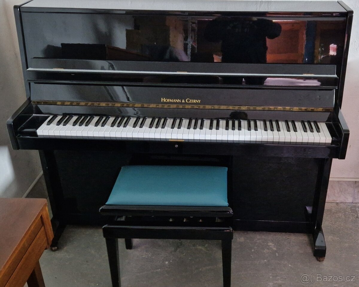Černé piano Hofmann & Czerny 118 - Bohemia/Petrof - Renner