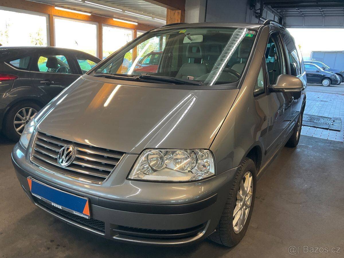 VW Sharan 2.0TDI 103kW,Webasto,Serviska,Tažné.
