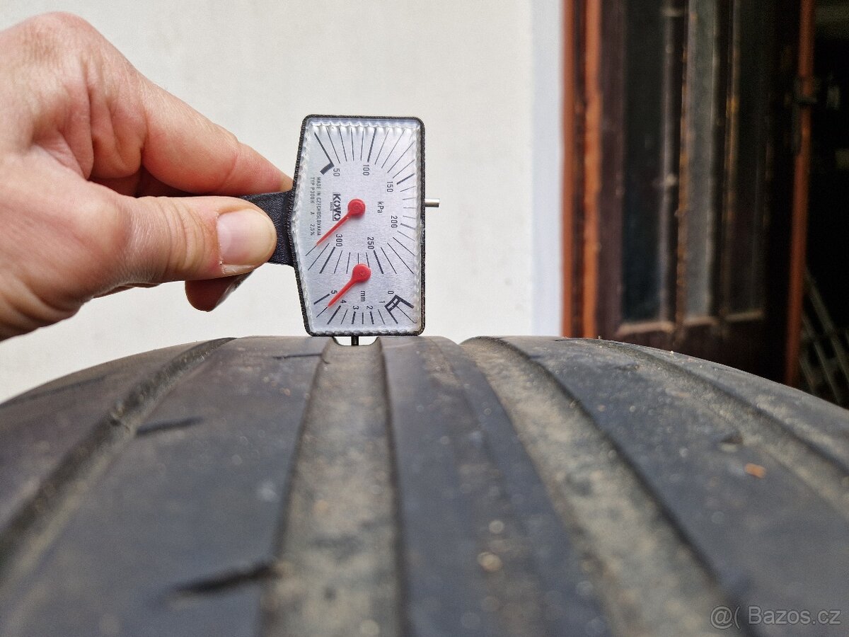 4x letní pneu 215/50 R18