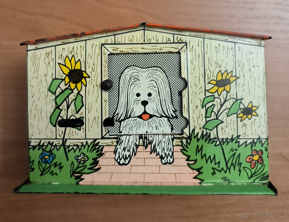 Starožitná plechová pokladnička na mince