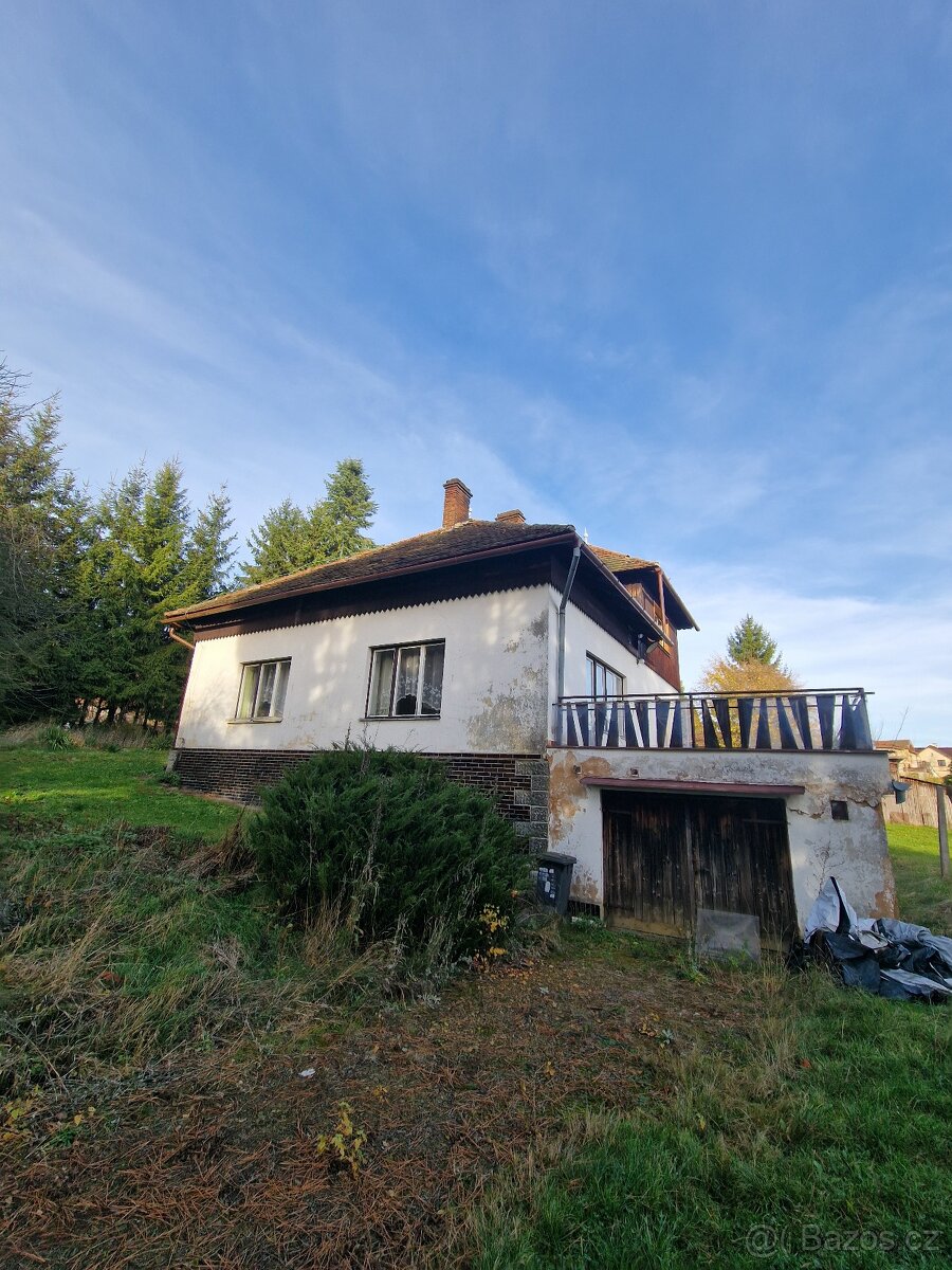 RD 5+1 ,POZEMEK 2000m², 2x garáž