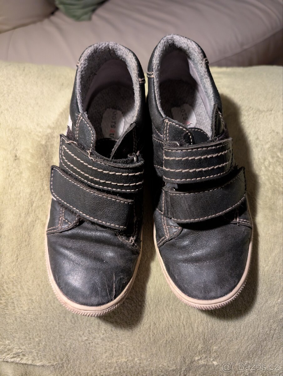 Kožené boty vel 34