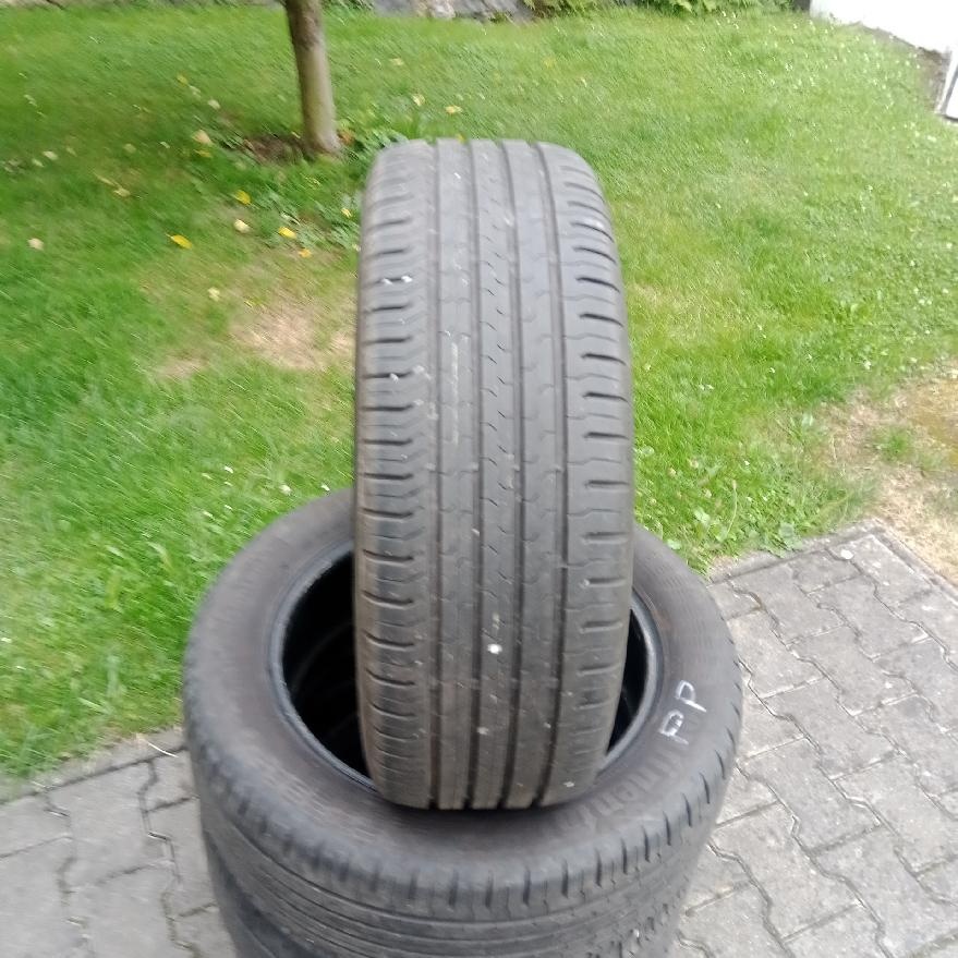 Prodám 4 ks letních pneu Continental 215/55/R17 V