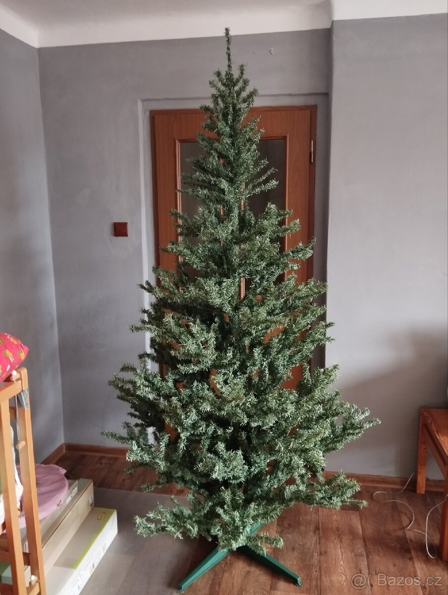 Vánoční stromeček 220cm