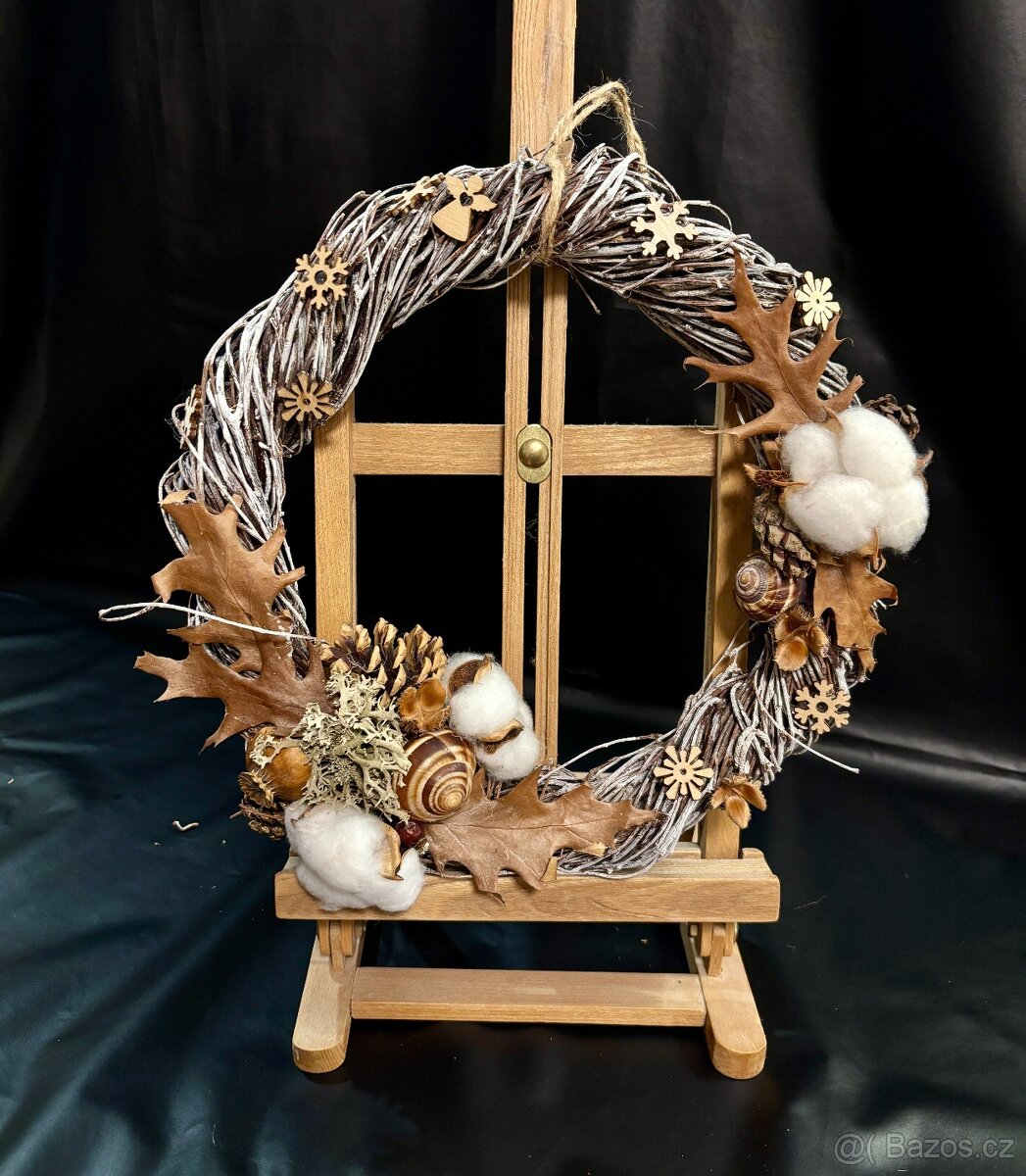 Originální vánoční věnec  28 cm